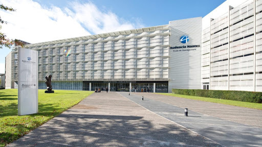 Khuôn viên trường Audencia Business school