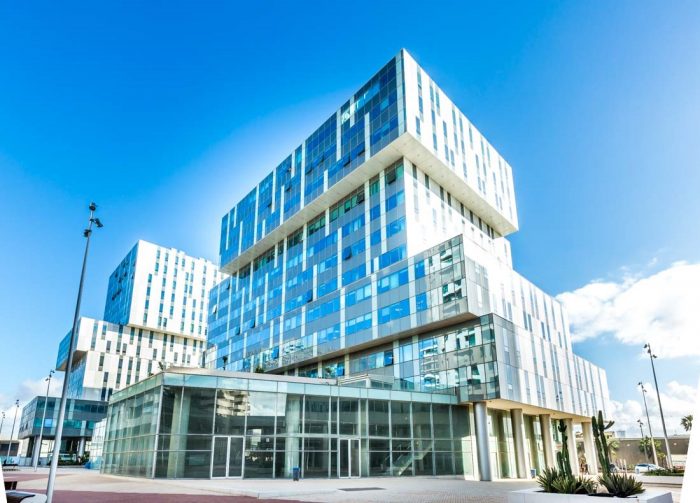emlyon business school