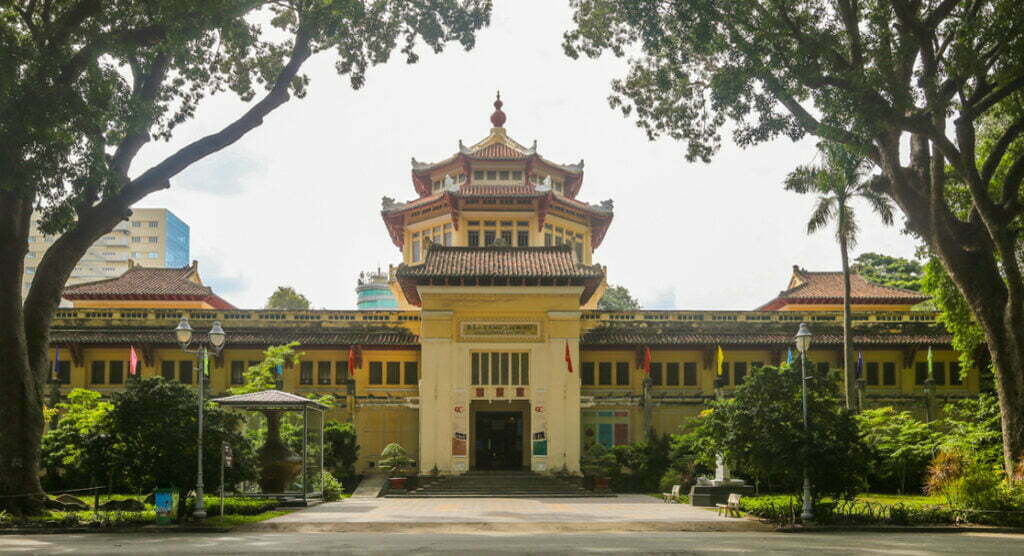 dia-diem-du-lich-thanh-pho-ho-chi-minh-bang-tieng-phap