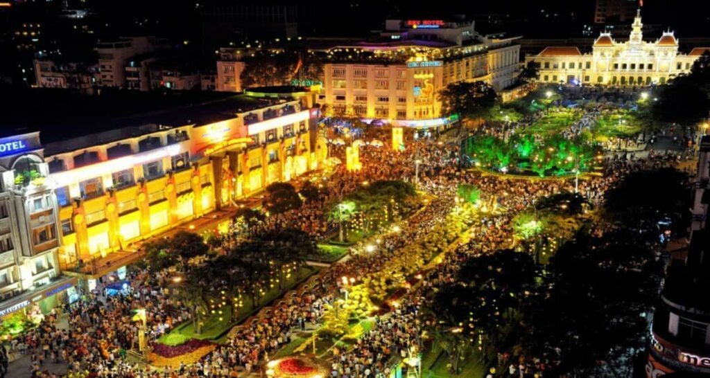 dia-diem-du-lich-thanh-pho-ho-chi-minh-bang-tieng-phap-pho-di-bo