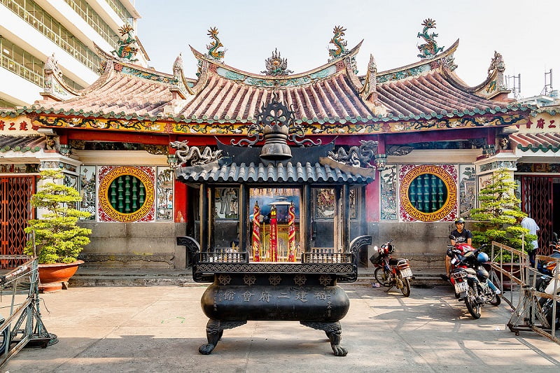 dia-diem-du-lich-thanh-pho-ho-chi-minh-bang-tieng-phap