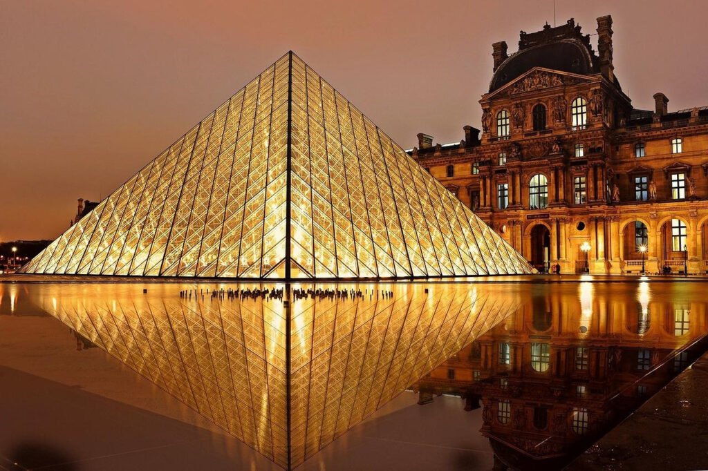 Giới thiệu về nước Pháp - Bảo tàng Louvre