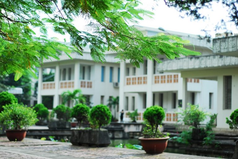 Ngành ngôn ngữ Pháp - Khoa Pháp Đại học Ngoại Ngữ ĐHQGHN